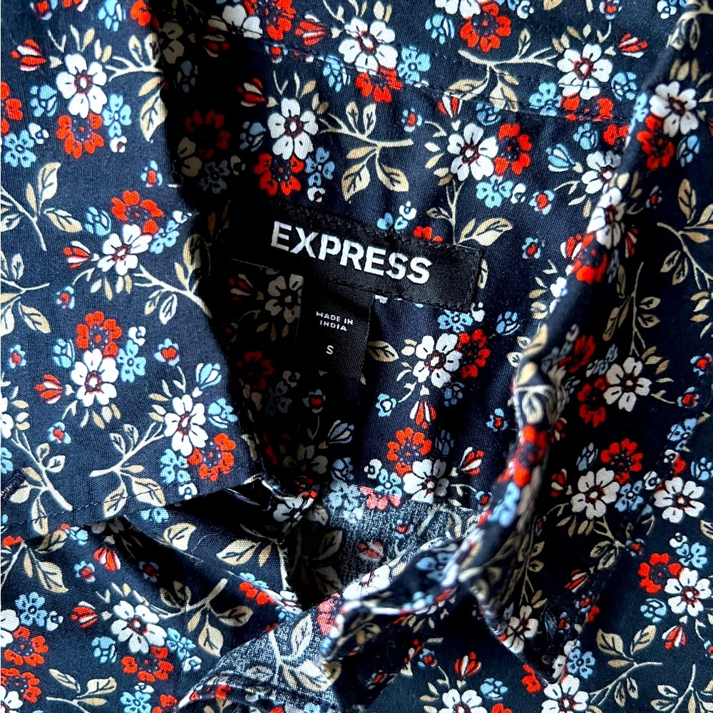 Express Floral Long Sleeve Shirt Size Small